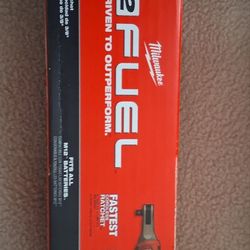 ​NEW Milwaukee M12 FUEL 3/8 High Speed Ratchet - Tool Only 2567-20
