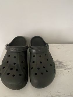 Black Crocs men’s size 11