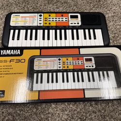 Yamaha PSS-F30 Arranger Keyboard 37 Keys
