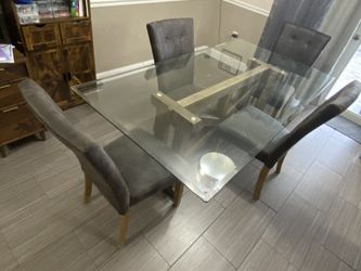 Dinning Table 