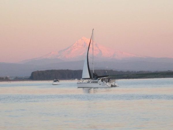 1980 catalina25 sailboat on columbia river