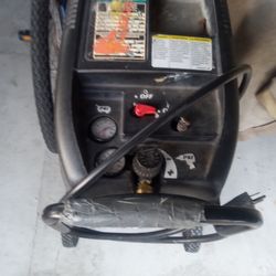 Air compressor