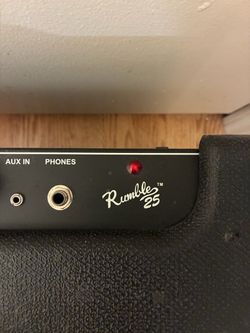 Fender Squier Vintage Modified P-Bass and Fender Rumble 25 Amp