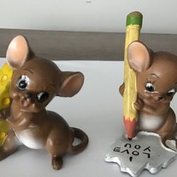 2 Josef Originals Brown Mice Figurine Writing Love Note + Cheese Wedge Porcelain 1970s