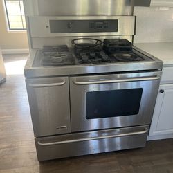 Kenmore Elite stove 40” Dual Fuel Range