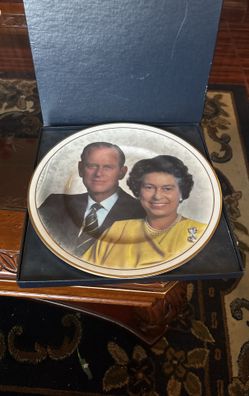 Queen Elisabeth And The Prince Plate