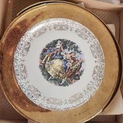 Vintage Sabin Crest-O-Gold 22K Decorative Plate W/Hanger (Romantic Scenes)