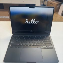 Macbook Air M2 2022 Model