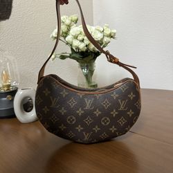 Louis Vuitton Croissant Bag 