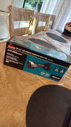 Makita 18V LXT Brushless Multi-Tool XMT04ZB