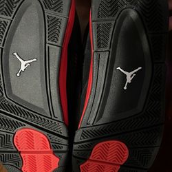 Red thunder Jordan 4s