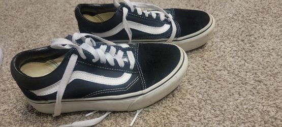 Girls size 8 clothes shoes size 3.5