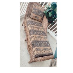 Wicker Arm Chase Lounger 