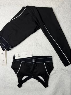 Bra and leggings