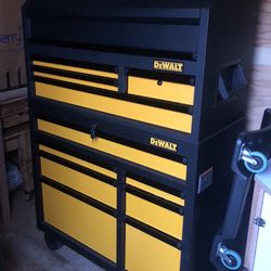 Dewalt Chest Box