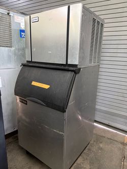 Ice machine