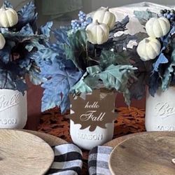 AUTUMN FALL Chalk Painted Distressed mason jars - Blue leaves White 