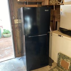 Magic Chef Refrigerator