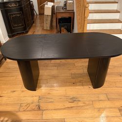 Kitchen table / dining table for 6