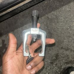 Outer Tie Rod Remover 