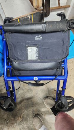 Walker with seat