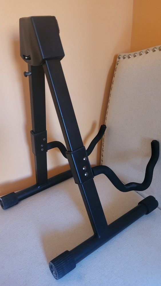 Guitar Stand