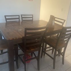 Table And Chairs 