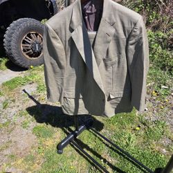 Tom James Royal Custom Men's Suit