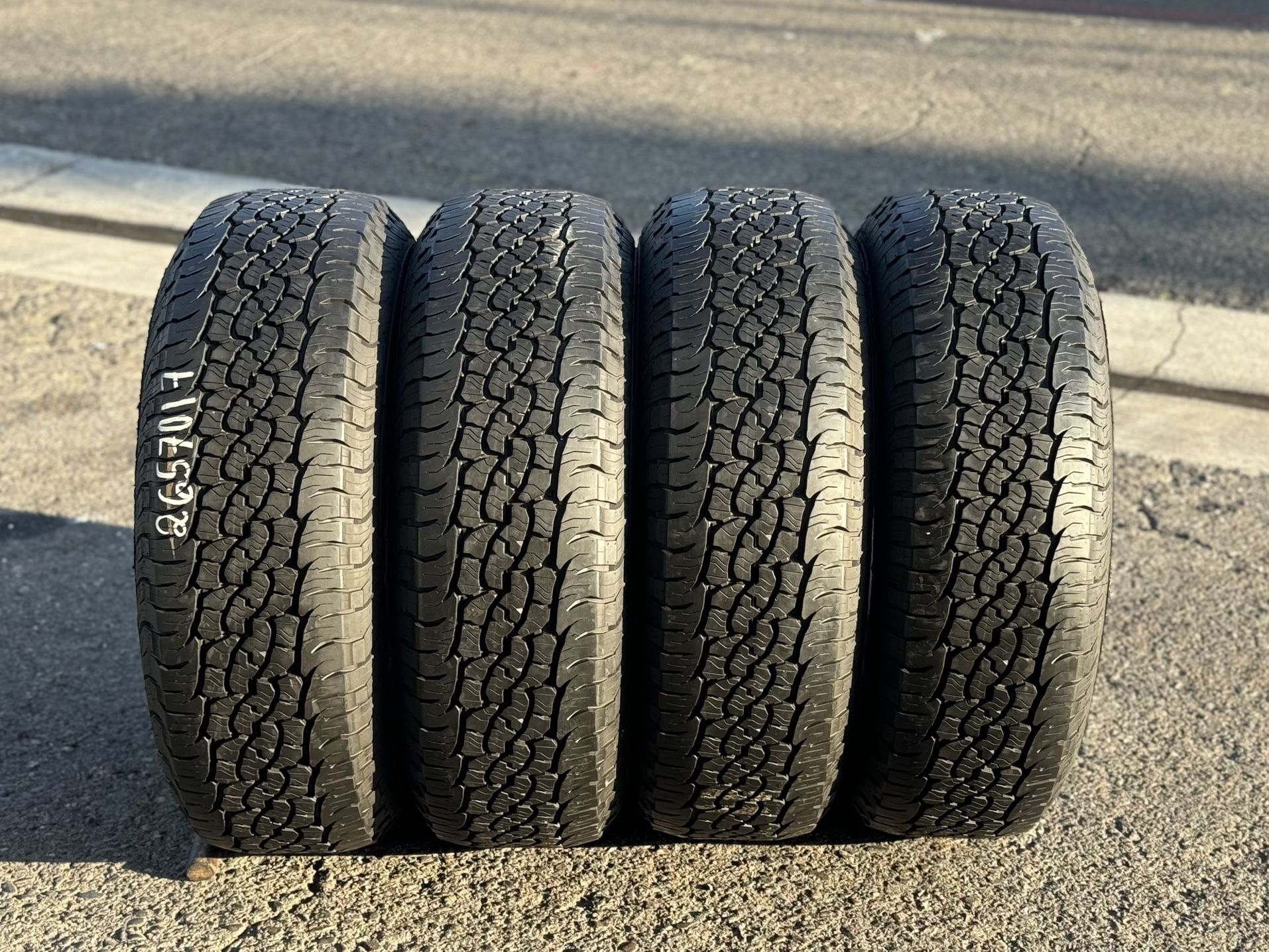 265/70/17 BFGOODRICH TRAIL T/A