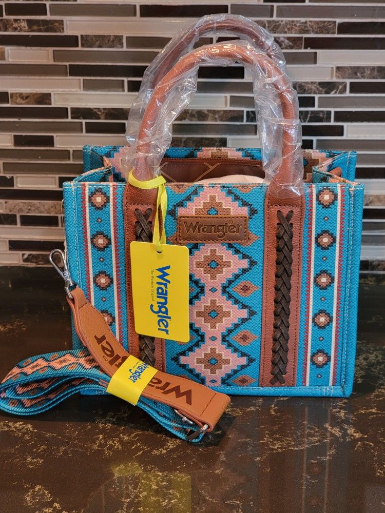 NWT-Wrangler Aztec Tote/ Hand Bag w/ shoulder strap Bundle