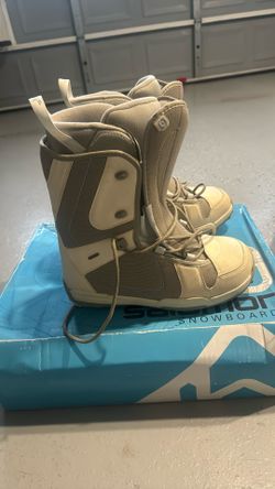 Salomon Pearl BOA women’s snowboard boots in white and gray