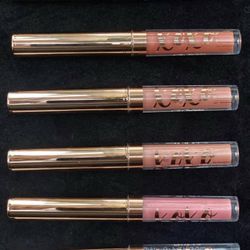 LIP GLOSS PLUMPER NEW