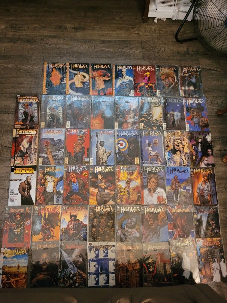HUGE Lot Of John Constantine Hellblazer Comic Books!!!