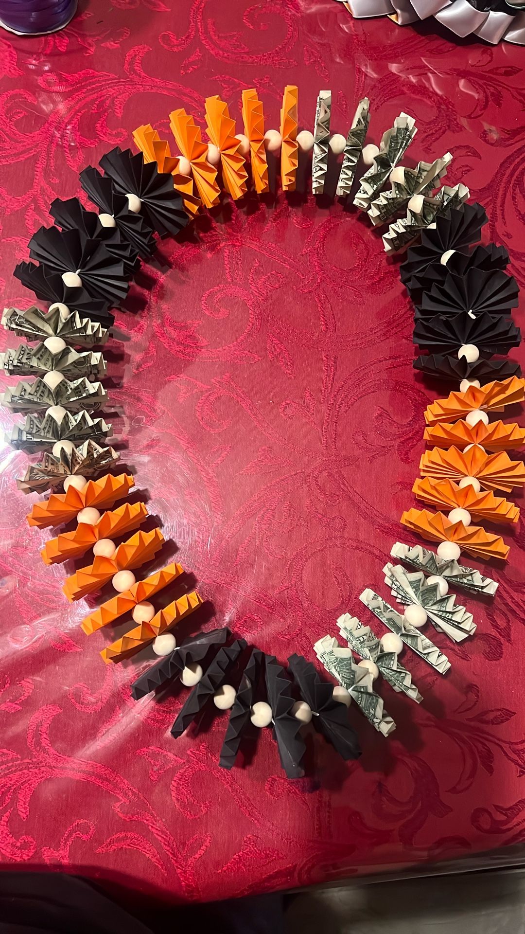 Money Lei