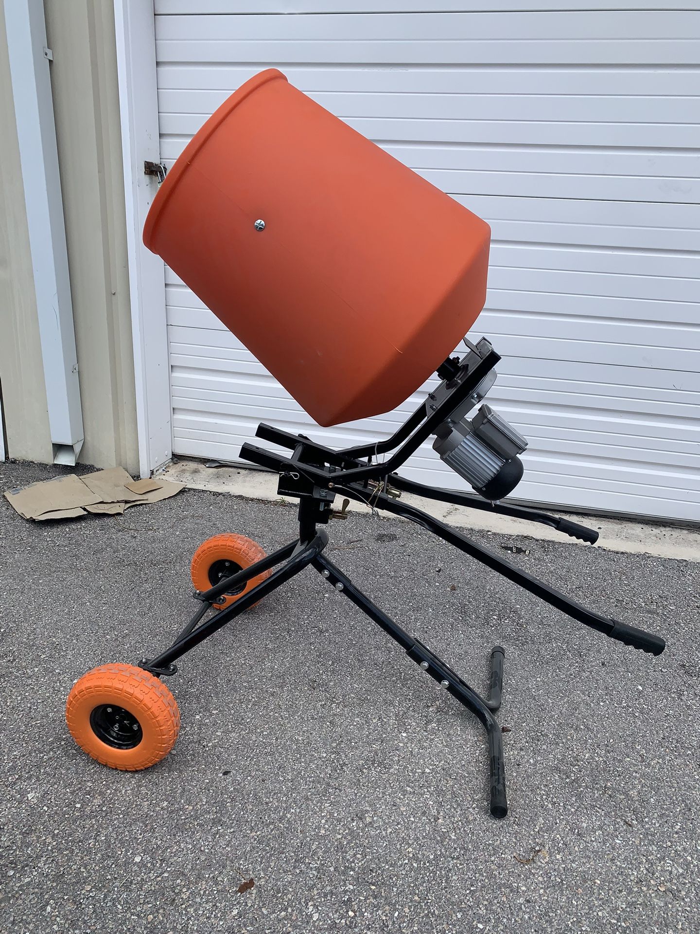Brand new KUSHLAN 3.5 cu. ft. 1/2 HP 120-Volt Motor Direct Drive Cement Mixer