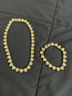 Necklace & bracelet