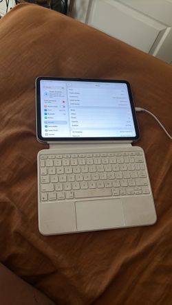 10th Gen IPad 64gb