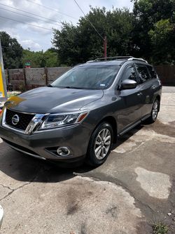 2015 Nissan Pathfinder SUV Gray