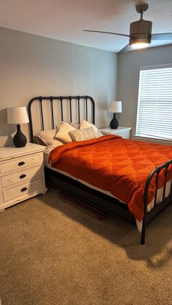 Queen bedroom set