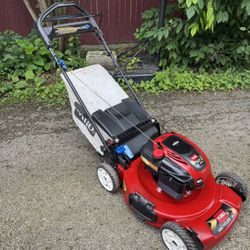 TORO Lawn Mower7.25hp 190cc 22”  Self Propelled 