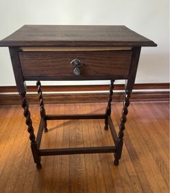 Vintage Accent Table with Drawer and Barley Twist Legs - 23 ½x17 ½”x30