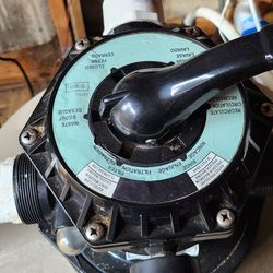 POOL EQUIPMENT (sheltered)