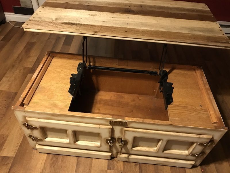 White clad lift sale top coffee table