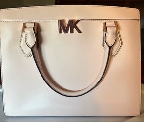 Michael Kors Light Pink Handbag