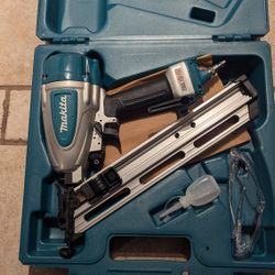 Makita Finish Nail Gun  