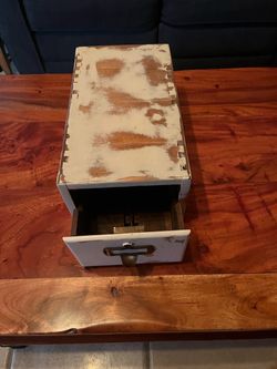 Library card storage box