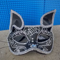 Blk/Slvr w/Rhinestones cat facemask,masquerade,costume party,catwoman halloween,