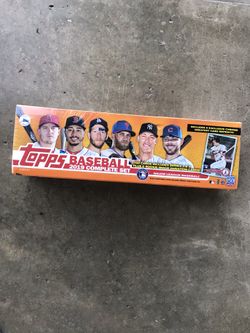Baseball cards 700