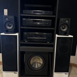 BOOKSHELF SPEAKERS