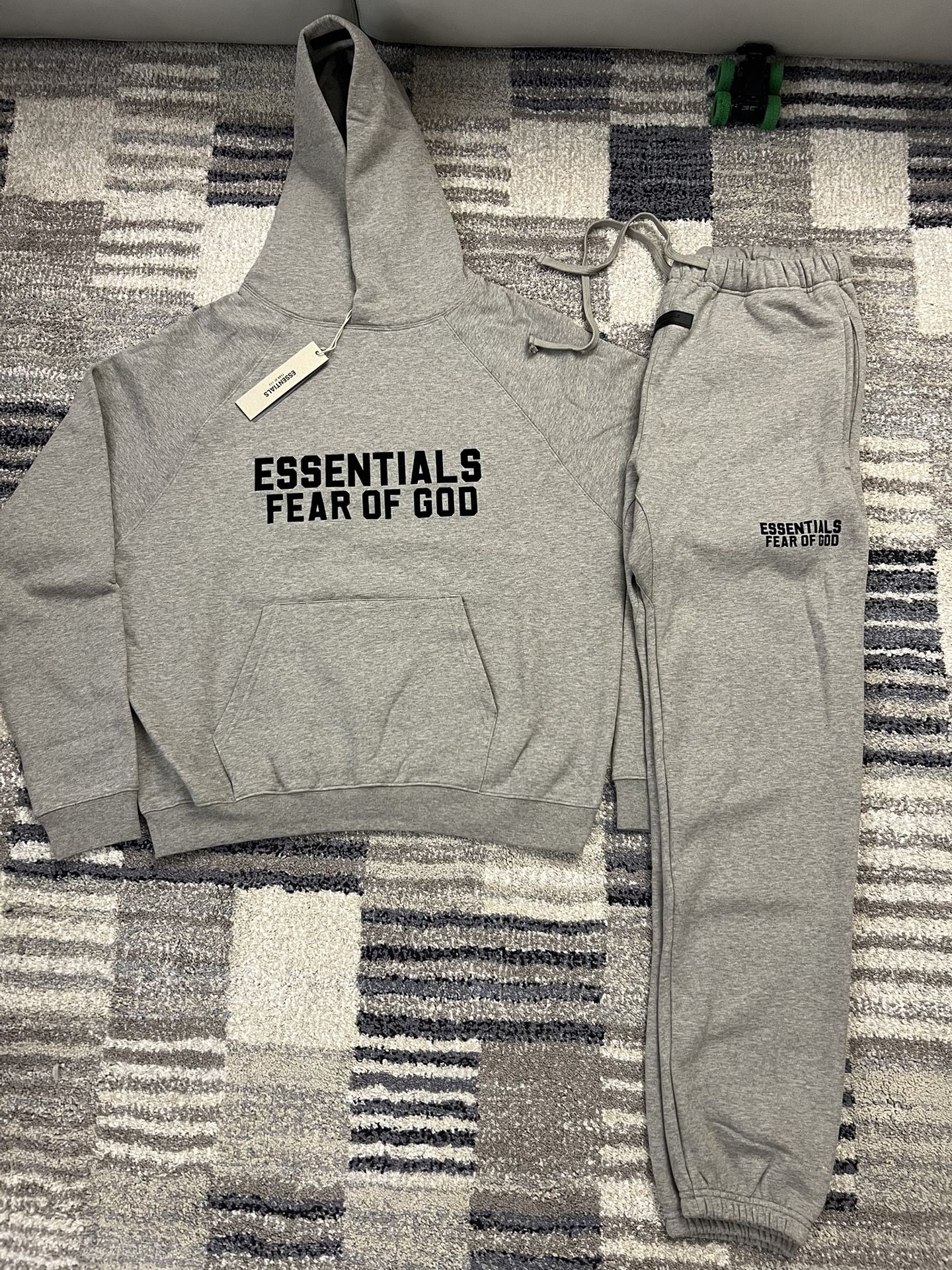 Essential 2 Pc Set